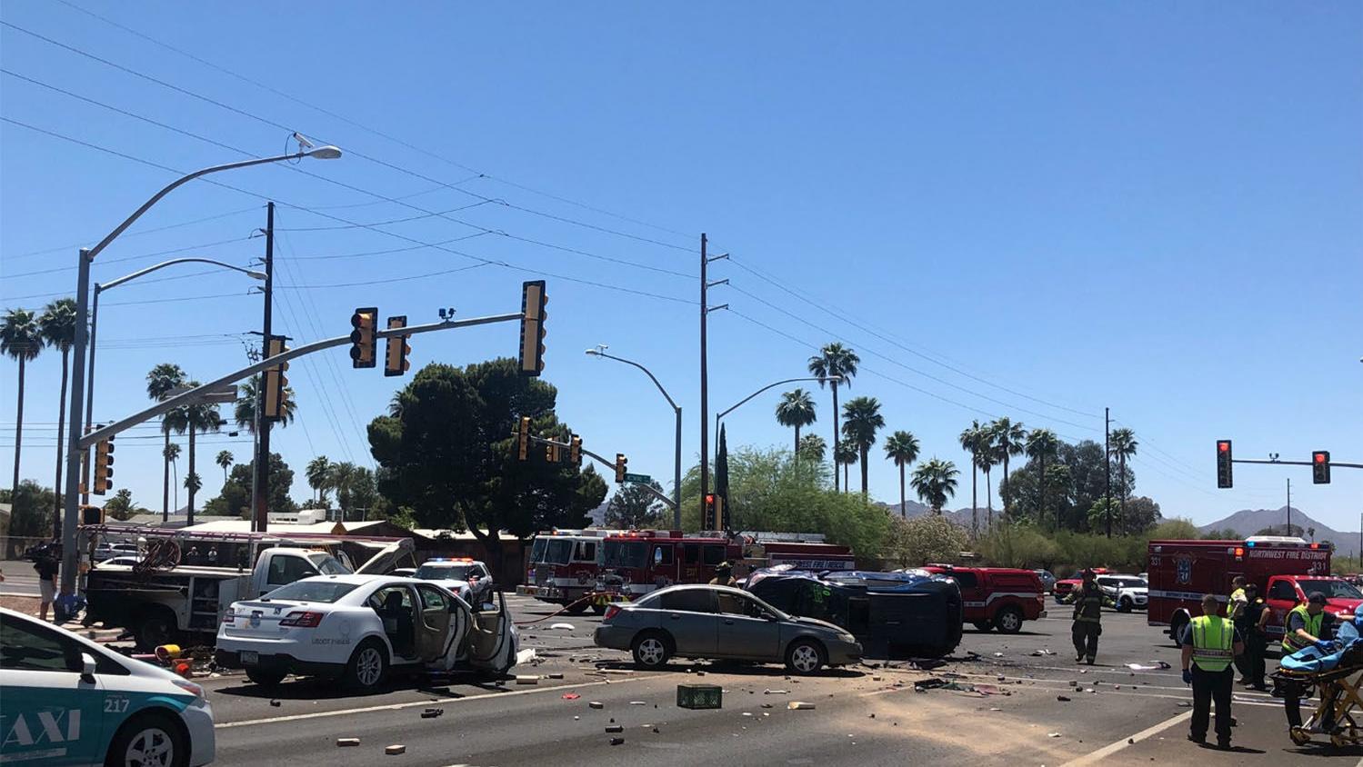 Woman, 81, killed in 7-vehicle crash in Tucson intersection